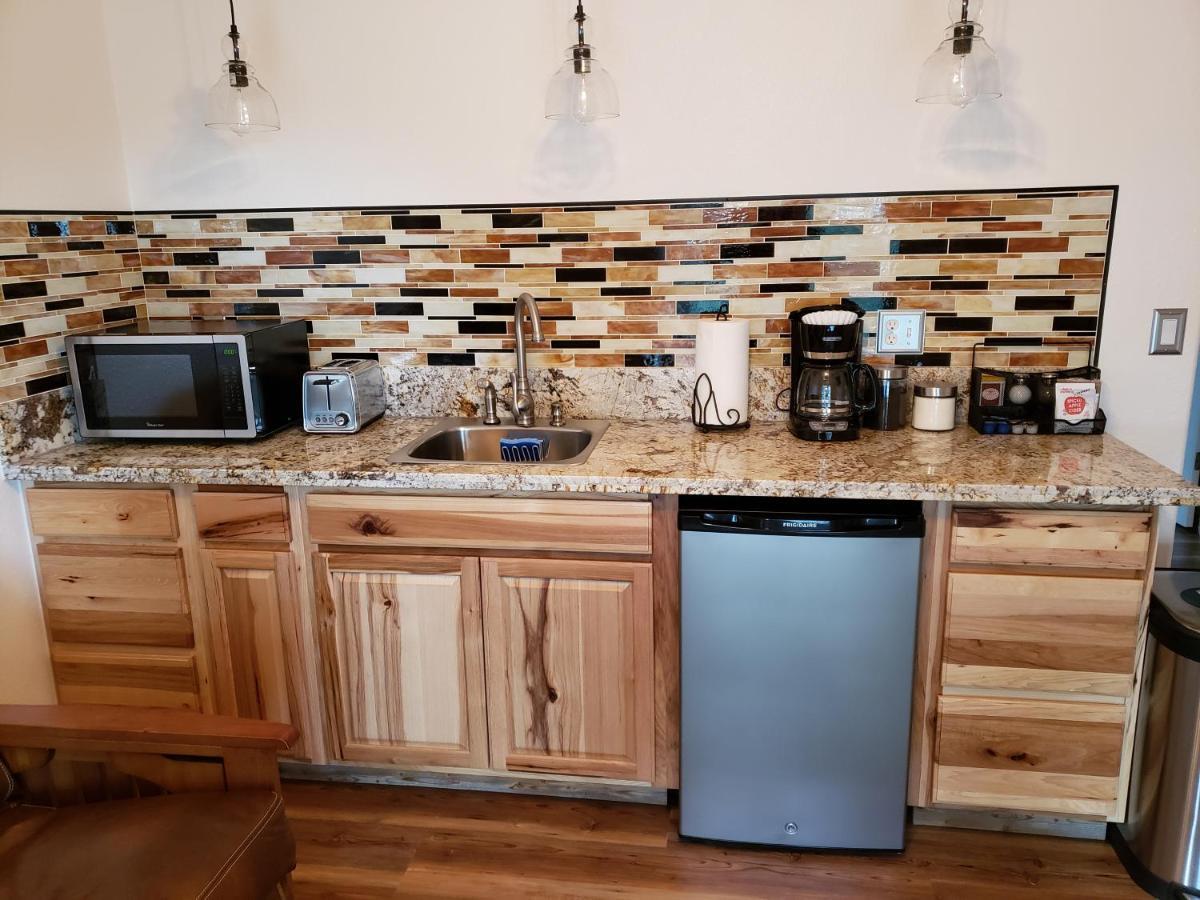 Yosemite Foothill Retreat - Private Guest Suite #3 コアーシーゴールド エクステリア 写真