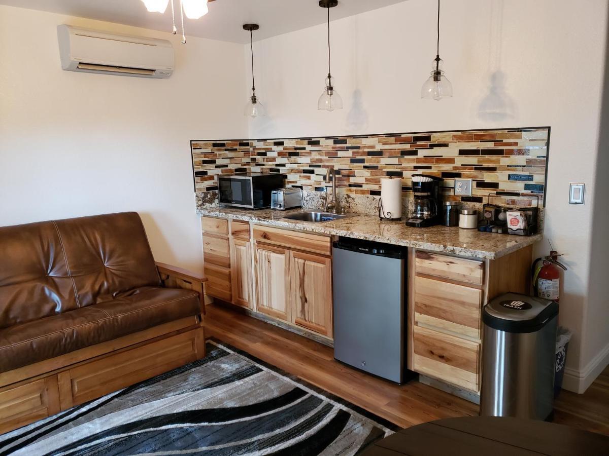 Yosemite Foothill Retreat - Private Guest Suite #3 コアーシーゴールド エクステリア 写真