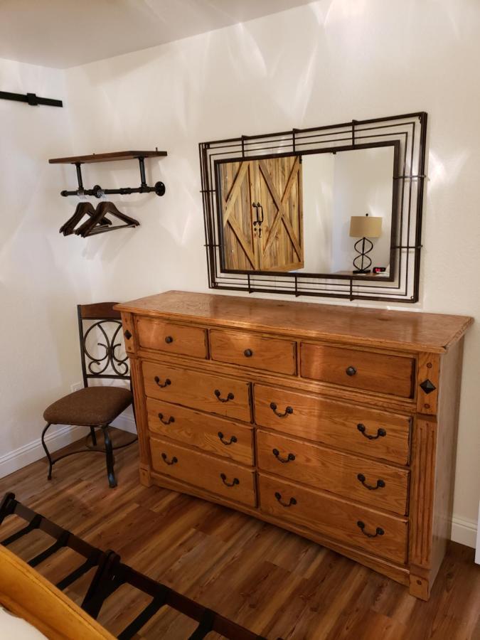 Yosemite Foothill Retreat - Private Guest Suite #3 コアーシーゴールド エクステリア 写真